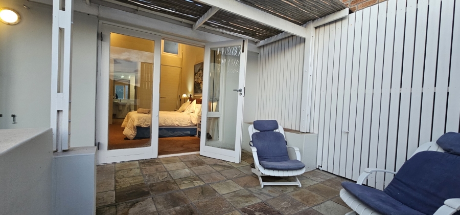 3 Bedroom Property for Sale in Middedorp Western Cape